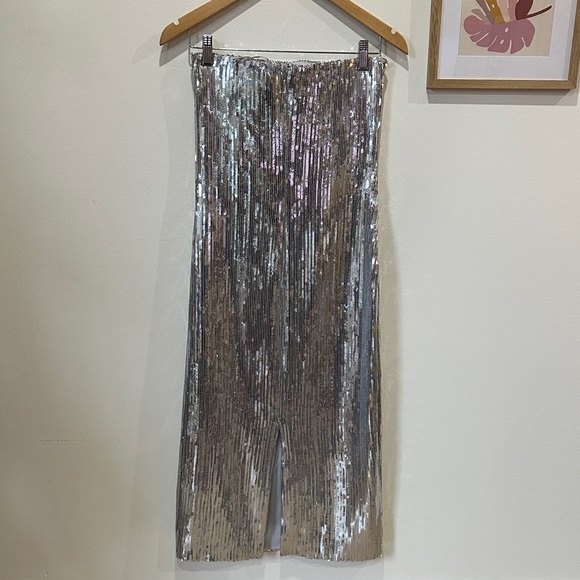 OAK + FORT Sequin Strapless Dress - Picture 5 of 7